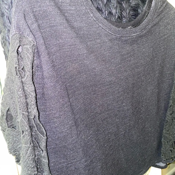 AE SHIRT - Picture 2 of 4